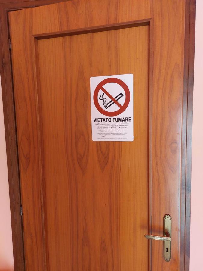 Nightwish Hotel Палермо Екстериор снимка